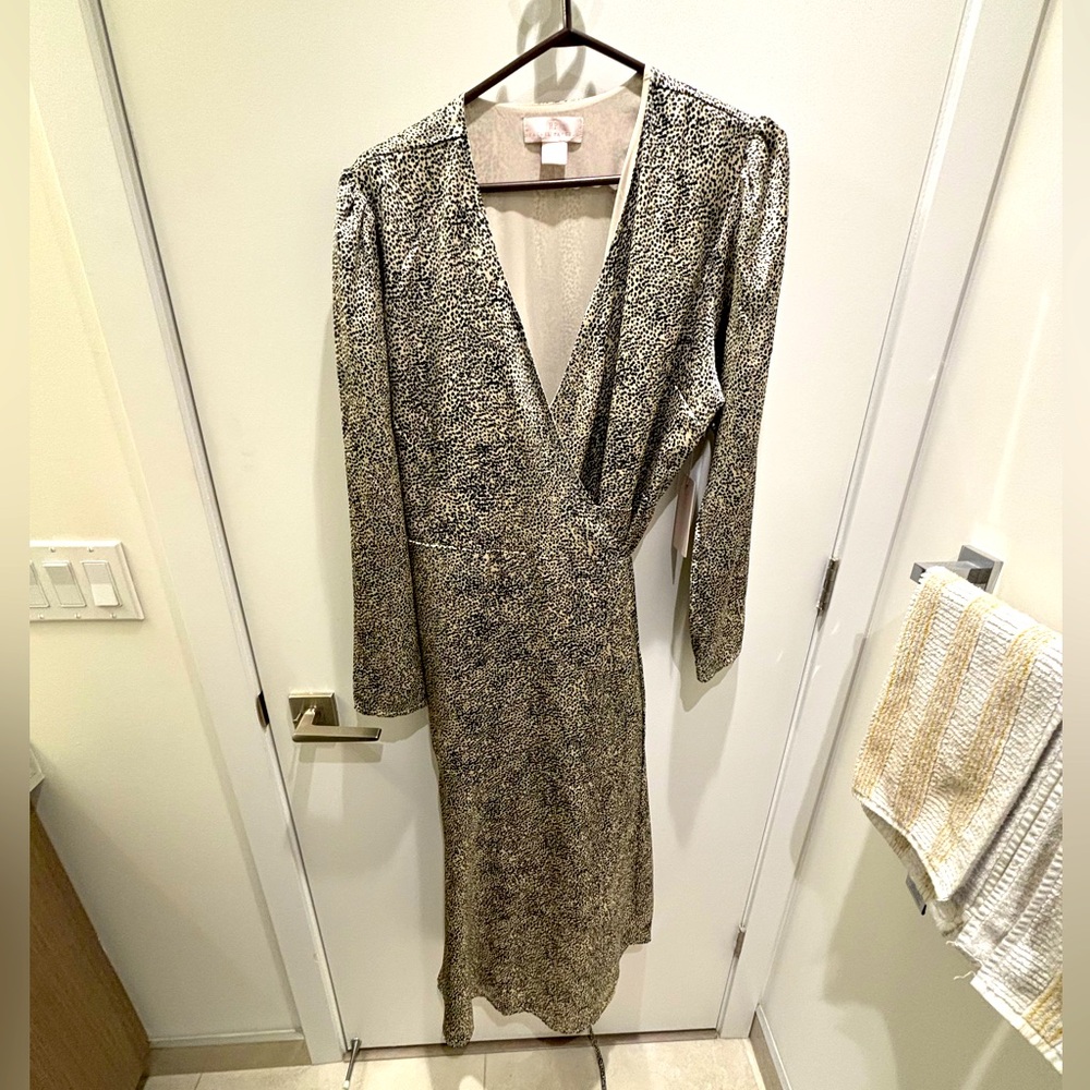 Midi wrap dress in fun print
